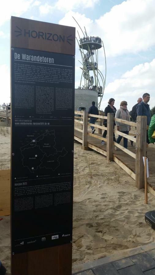Studio On The Beach With Sea View Middelkerke Bagian luar foto